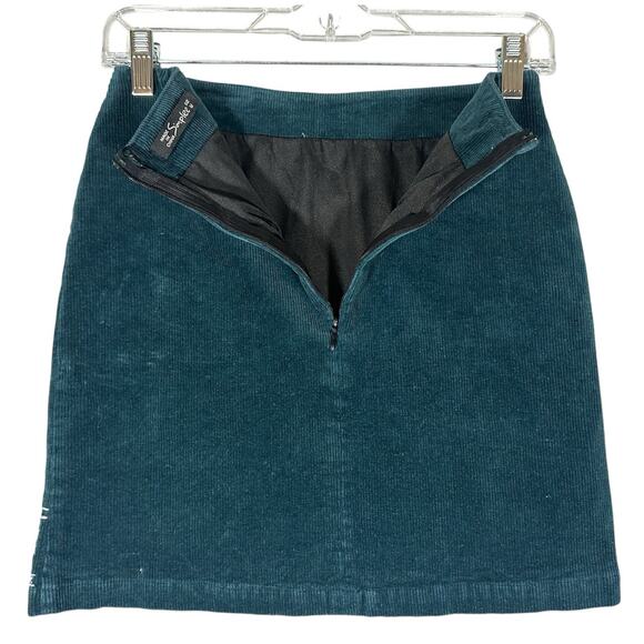 Simplee Sz M Dark Green Corduroy‎ Floral Embroidered Mini Skirt Bohemian Artsy - Picture 2 of 10